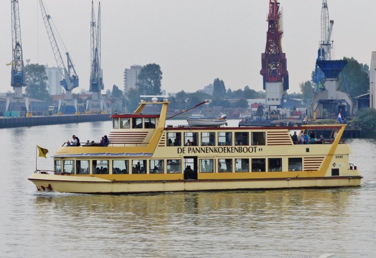 PANNENKOEKENBOOT II