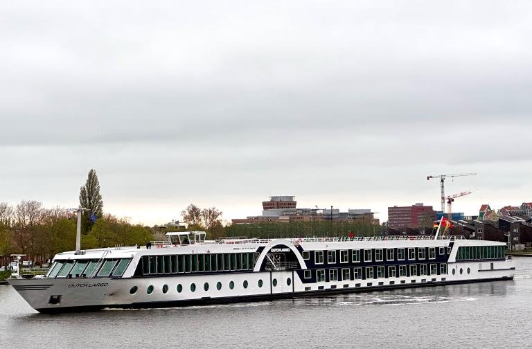 DUTCH LARGO